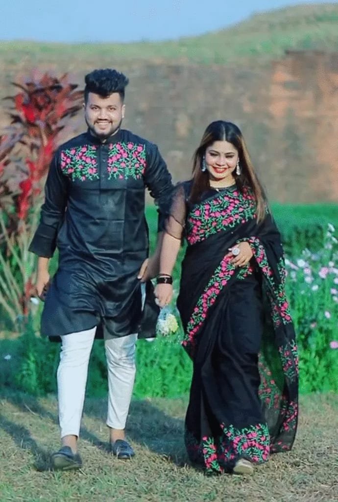 কাপল ড্রেস