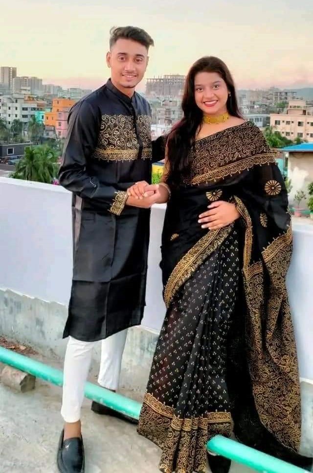 কাপল ড্রেস