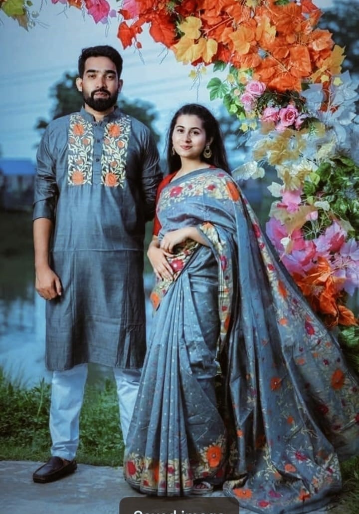 কাপল ড্রেস