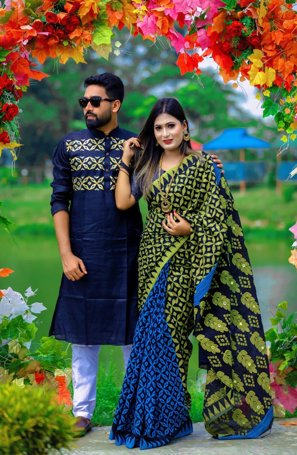 কাপল ড্রেস