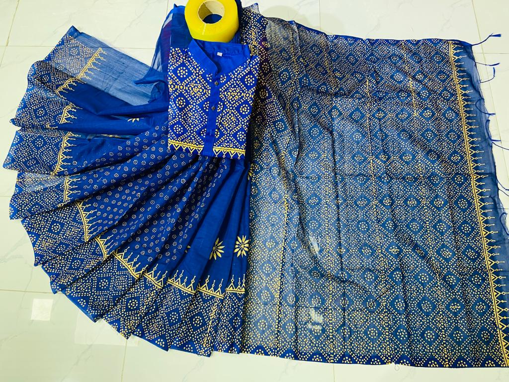 কাপল ড্রেস