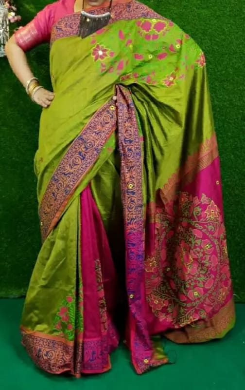 হ্যান্ডপ্রিন্ট হাফসিল্ক শাড়ী