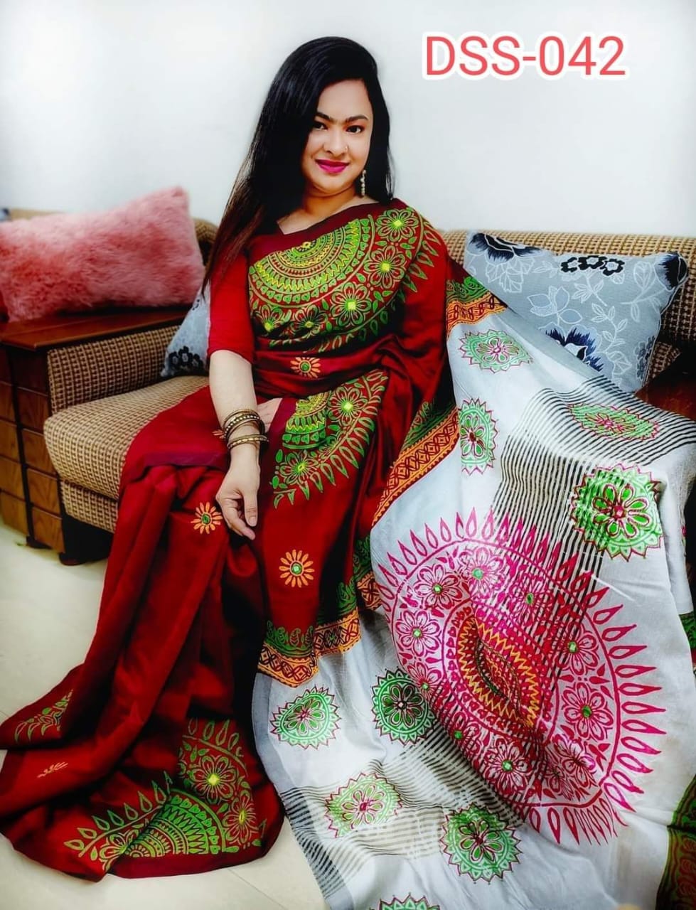 হ্যান্ডপ্রিন্ট হাফসিল্ক শাড়ী