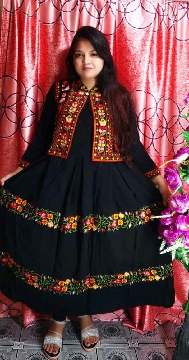 Stylish Suti Koti Gown - Affordable Prices Await You!