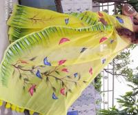 হাফসিল্ক শাড়ীতে  হ্যান্ডপ্রিন্ট তুলির কাজ করা