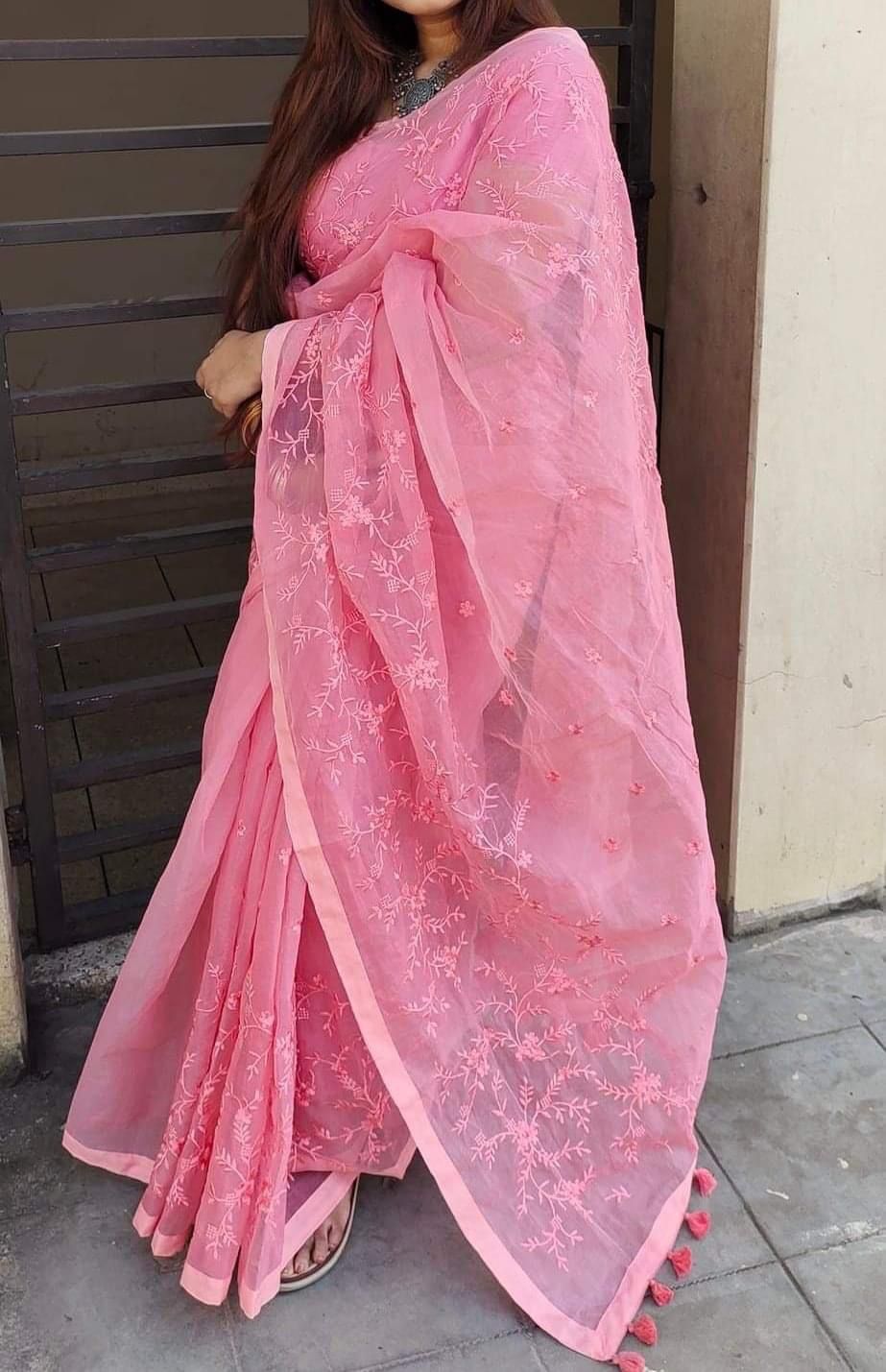 হাফসিল্ক শাড়ীতে এমব্রডারী কাজ করা