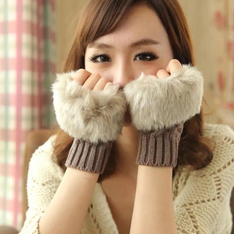 Stylish Ladies Hand Gloves