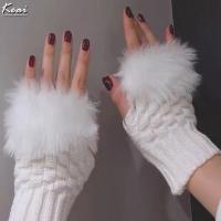 Stylish Ladies Hand Gloves