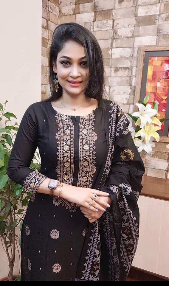 আনস্টিজ আফসান স্ক্রিন প্রিন্ট থ্রি-পিস