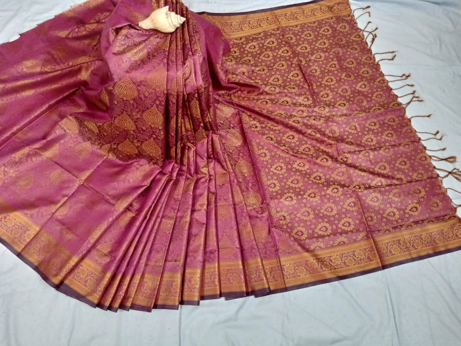 সিল্ক কাতান শাড়ি