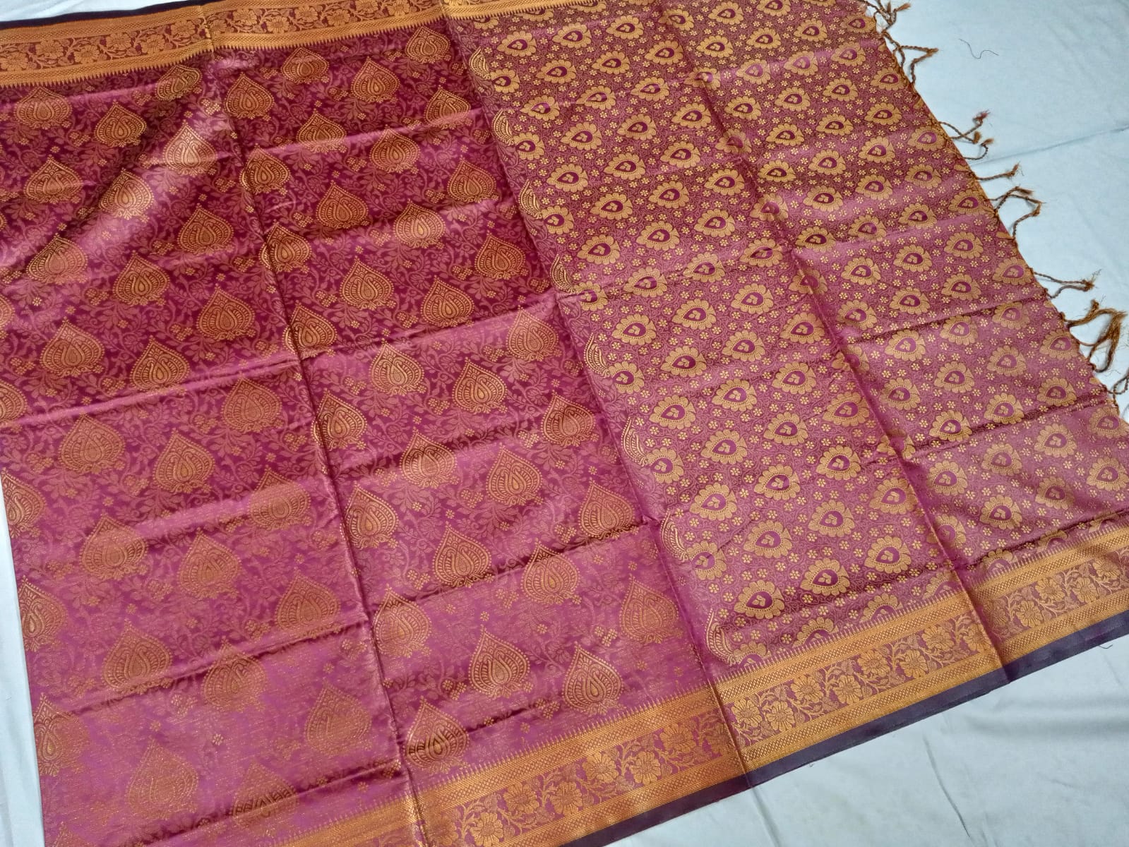সিল্ক কাতান শাড়ি