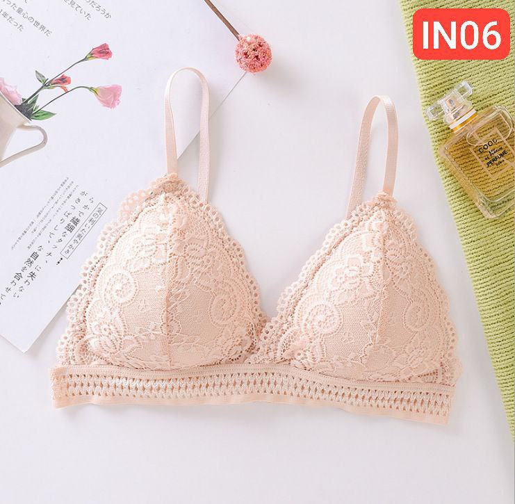 French triangle cup lace bra