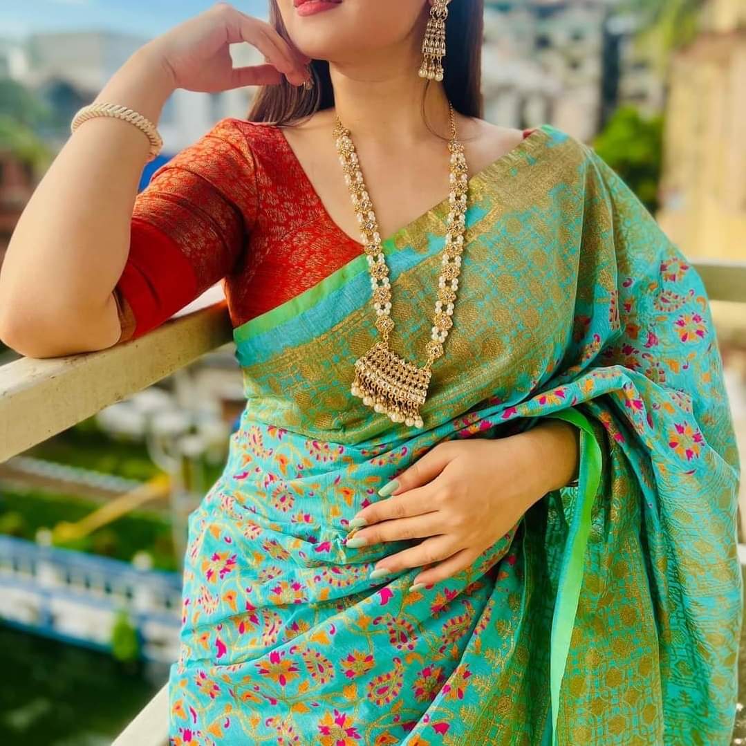 হাফ সিল্ক স্ক্রিন প্রিন্ট শাড়ি