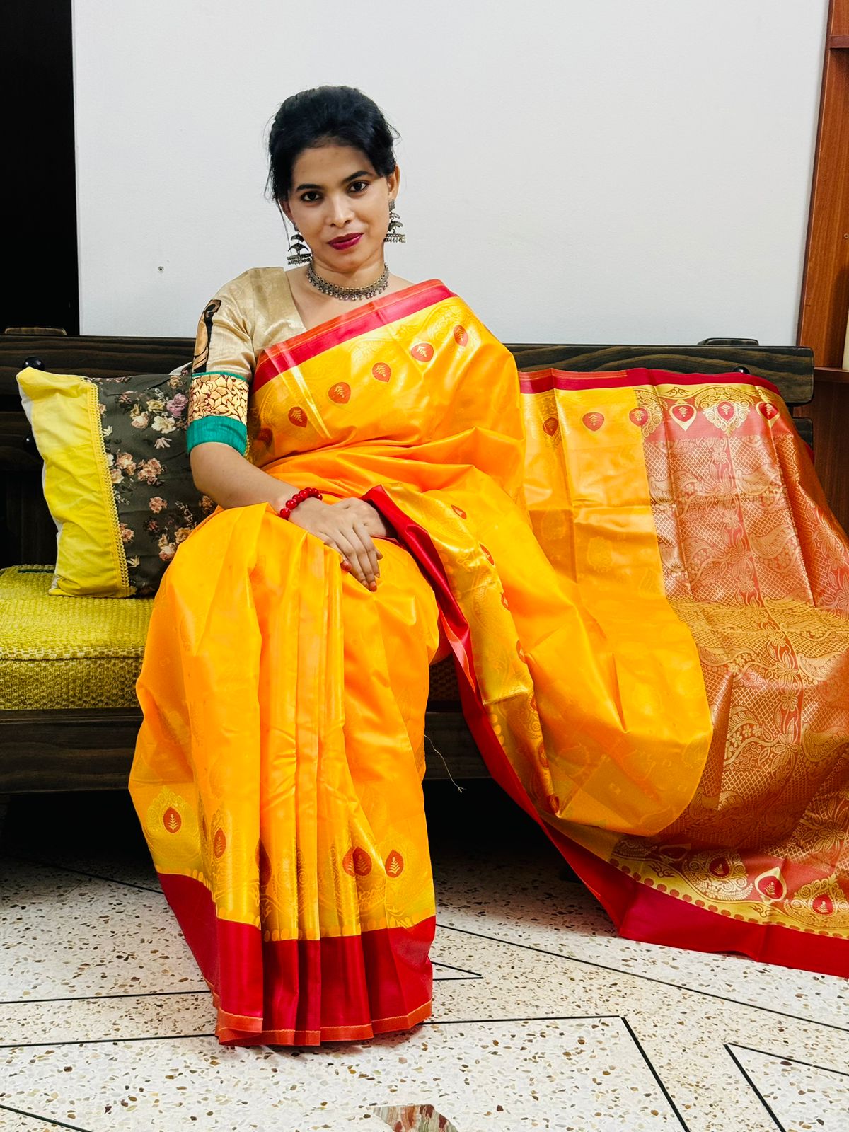 সিল্ক কাতান শাড়ি