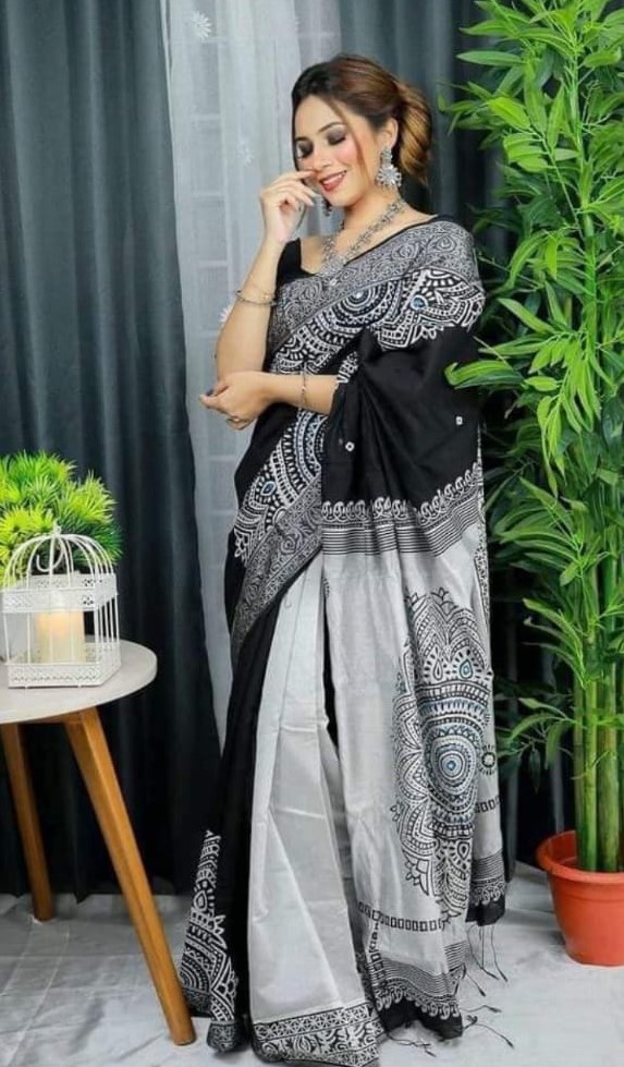ধুপিয়ান সিল্ক শাড়ি