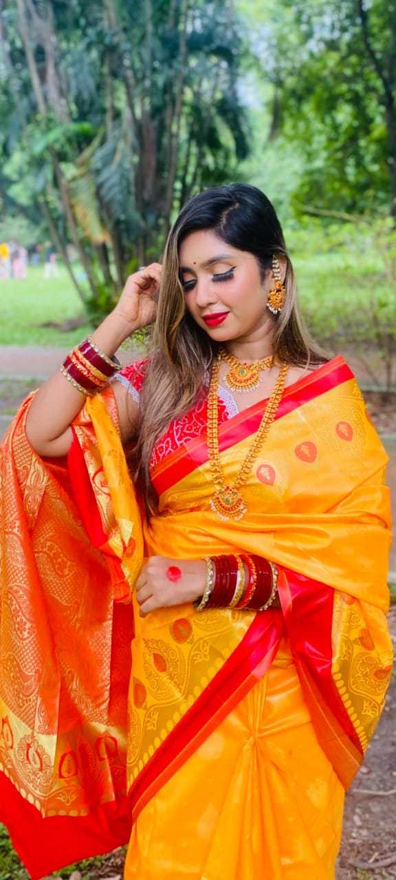 সিল্ক কাতান শাড়ি