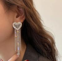 Throns Diamond Cut Earrings