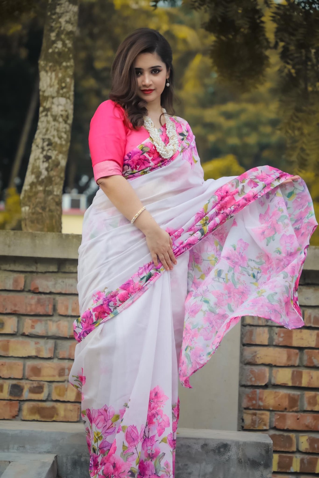 আধুনিক চান্দেরি সিল্ক উইথ ফাইন ডিজিটাল প্রিন্ট শাড়ি - অফিস ও পার্টি ওয়্যার