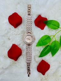 Ladies Stylish Watch with Box