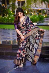 উন্নত মানের ধুপিয়ান শাড়ি | আফসান ও স্ক্রিন প্রিন্ট কাজ করা নান্দনিক ডিজাইন | ১৩ হাত লম্বা ও ব্লাউজ পিস সহ ক্লাসি কালেকশন