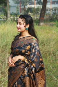 সিল্ক কাতান শাড়ি