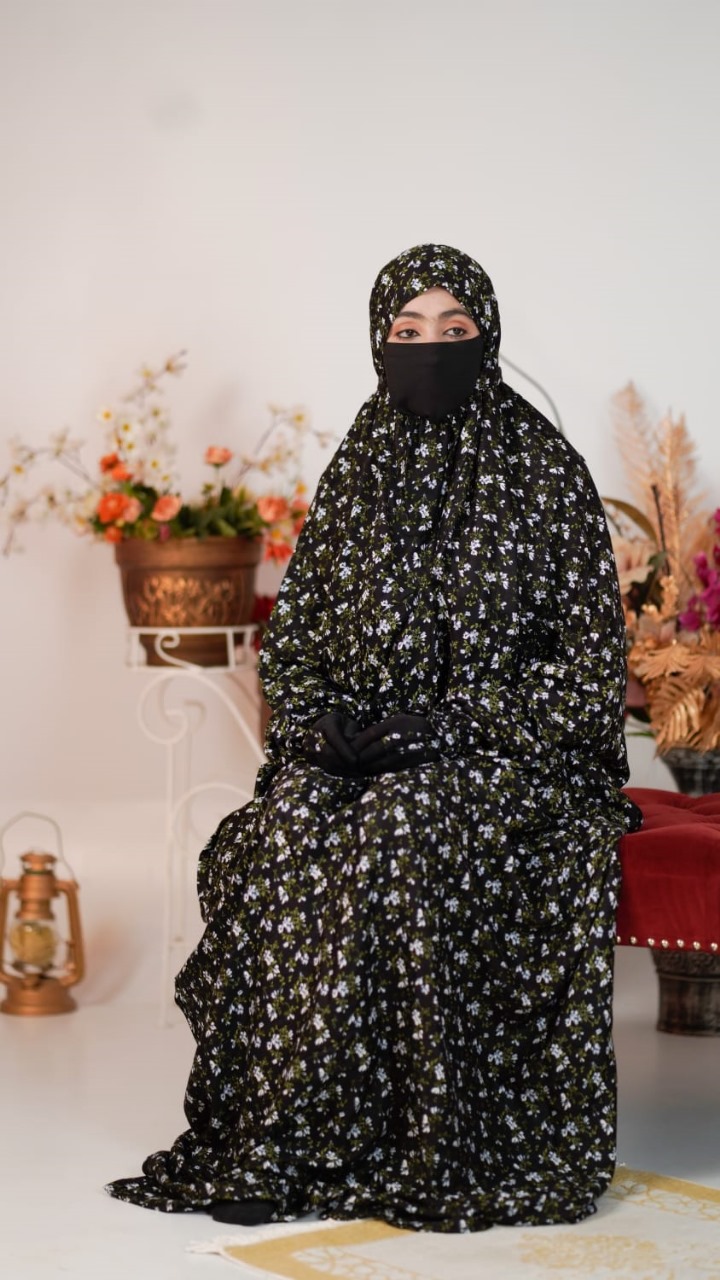 Salah long khimar