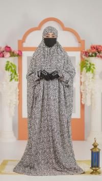 Salah long khimar