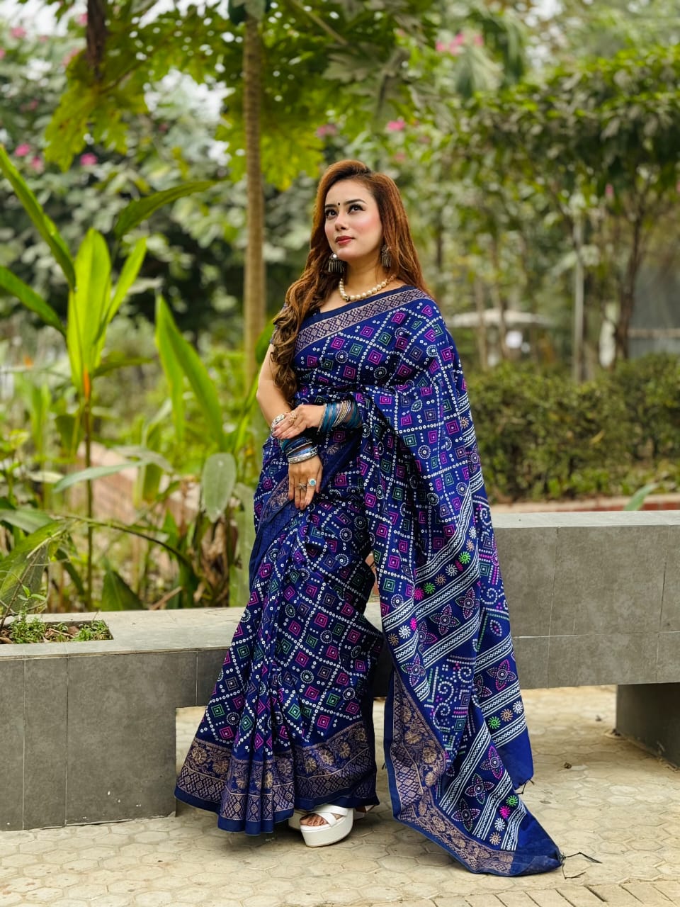 Dhupian Silk Sharee with Blaus Piece