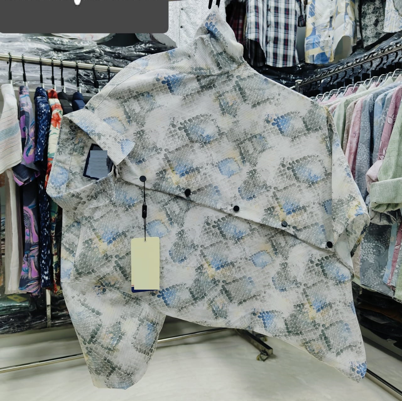 China Magnet Cotton Half Sleeve Shirt