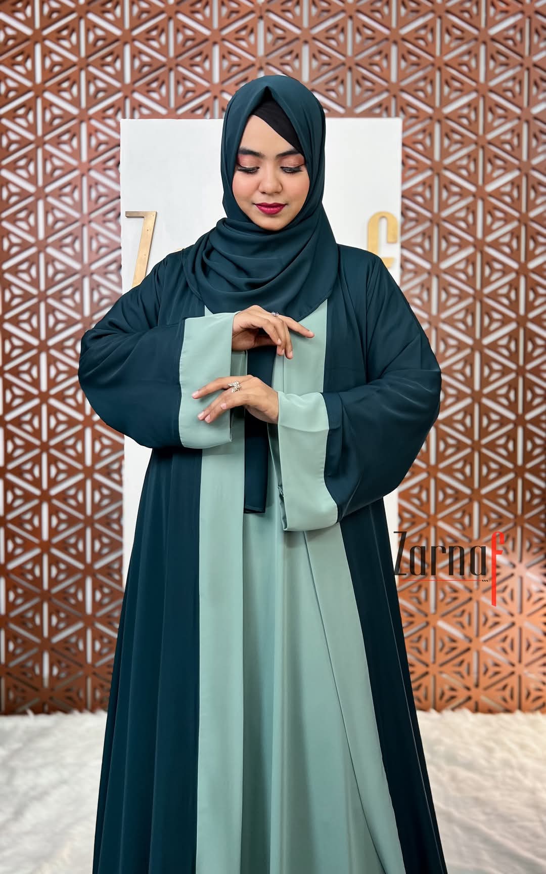 Arabian Koti Abhaya
