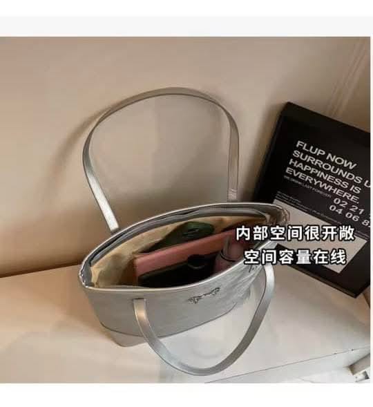 প্রিমিয়াম পিইউ লেদার স্টাইলিশ লেডিজ ব্যাগ | আধুনিক হ্যাভারস্যাক/ক্রস বডি ডিজাইন | দৈনন্দিন ও পার্টি ব্যবহারের জন্য পারফেক্ট