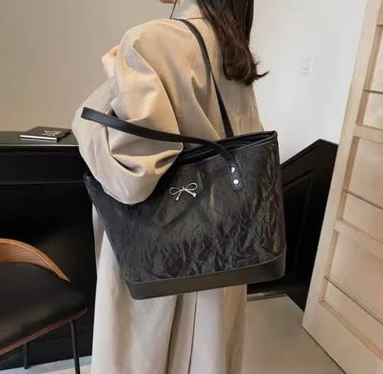 প্রিমিয়াম পিইউ লেদার স্টাইলিশ লেডিজ ব্যাগ | আধুনিক হ্যাভারস্যাক/ক্রস বডি ডিজাইন | দৈনন্দিন ও পার্টি ব্যবহারের জন্য পারফেক্ট