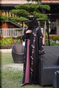 Muslima Dubai Embroidered Burqa Set – Full 5-Piece Premium Collection