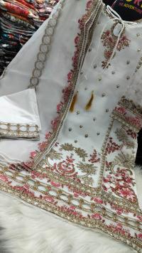 Pakistani Design 4-Piece Sada Bahar Tissue Set