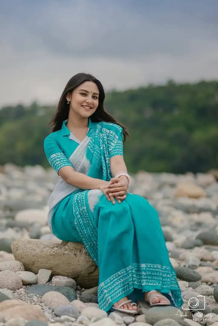 প্রিমিয়াম চান্দেরী সিল্ক ডিজিটাল প্রিন্ট শাড়ি | মাল্টি-কালার সফট ফ্যাব্রিক | এলিগেন্ট লুক পার্টি ওয়্যার