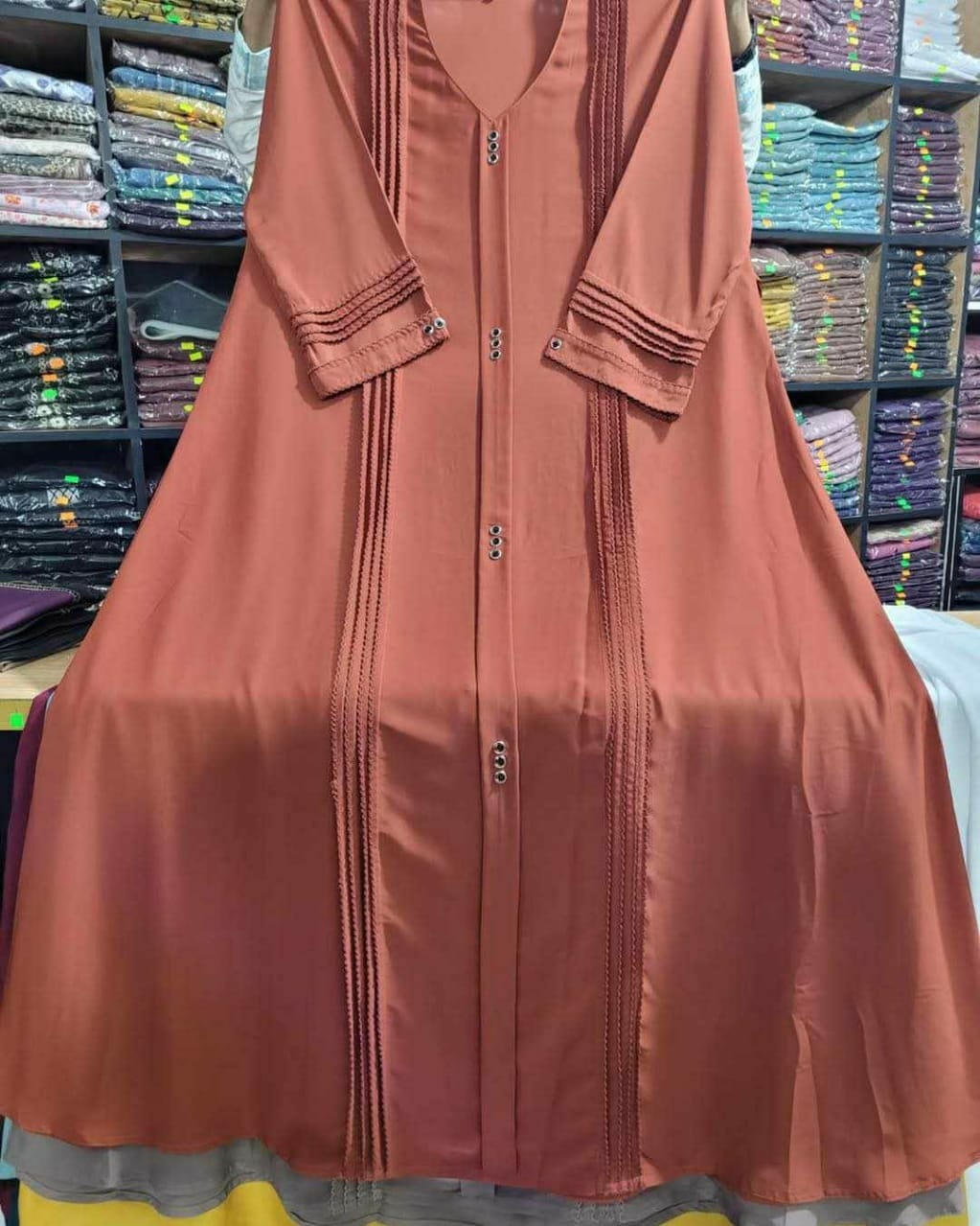 Student Budget Dubai Cherry Borka 04