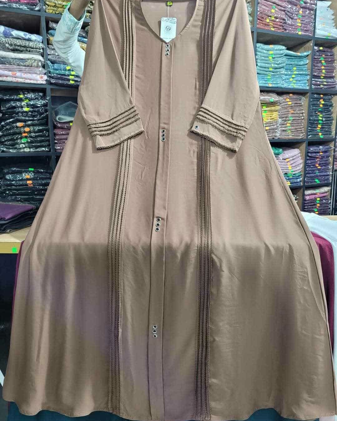 Student Budget Dubai Cherry Borka 06