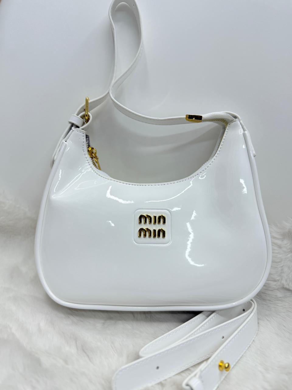 New minmin glossy purse