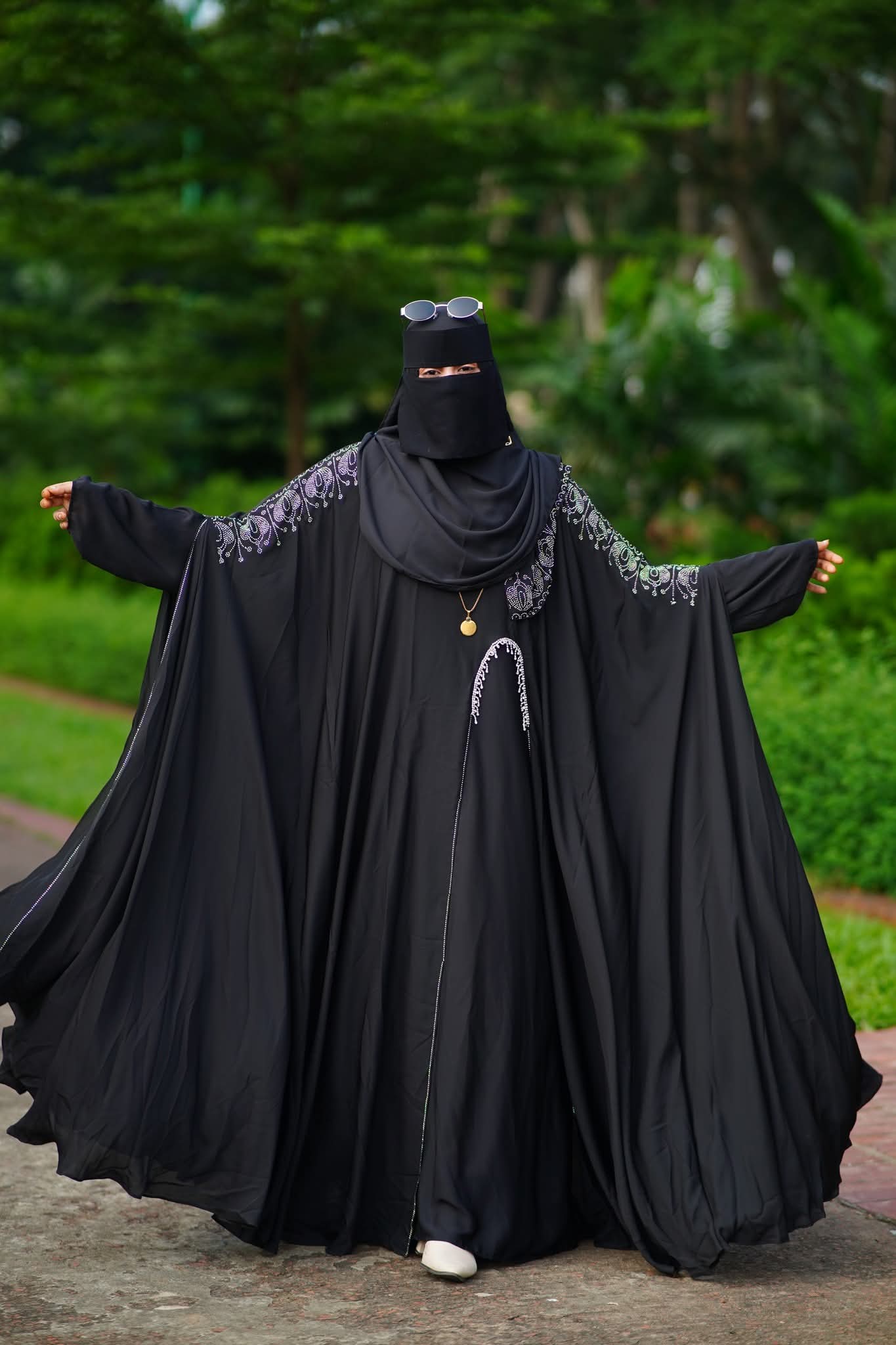 Irani Abaya