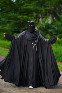 Irani Abaya