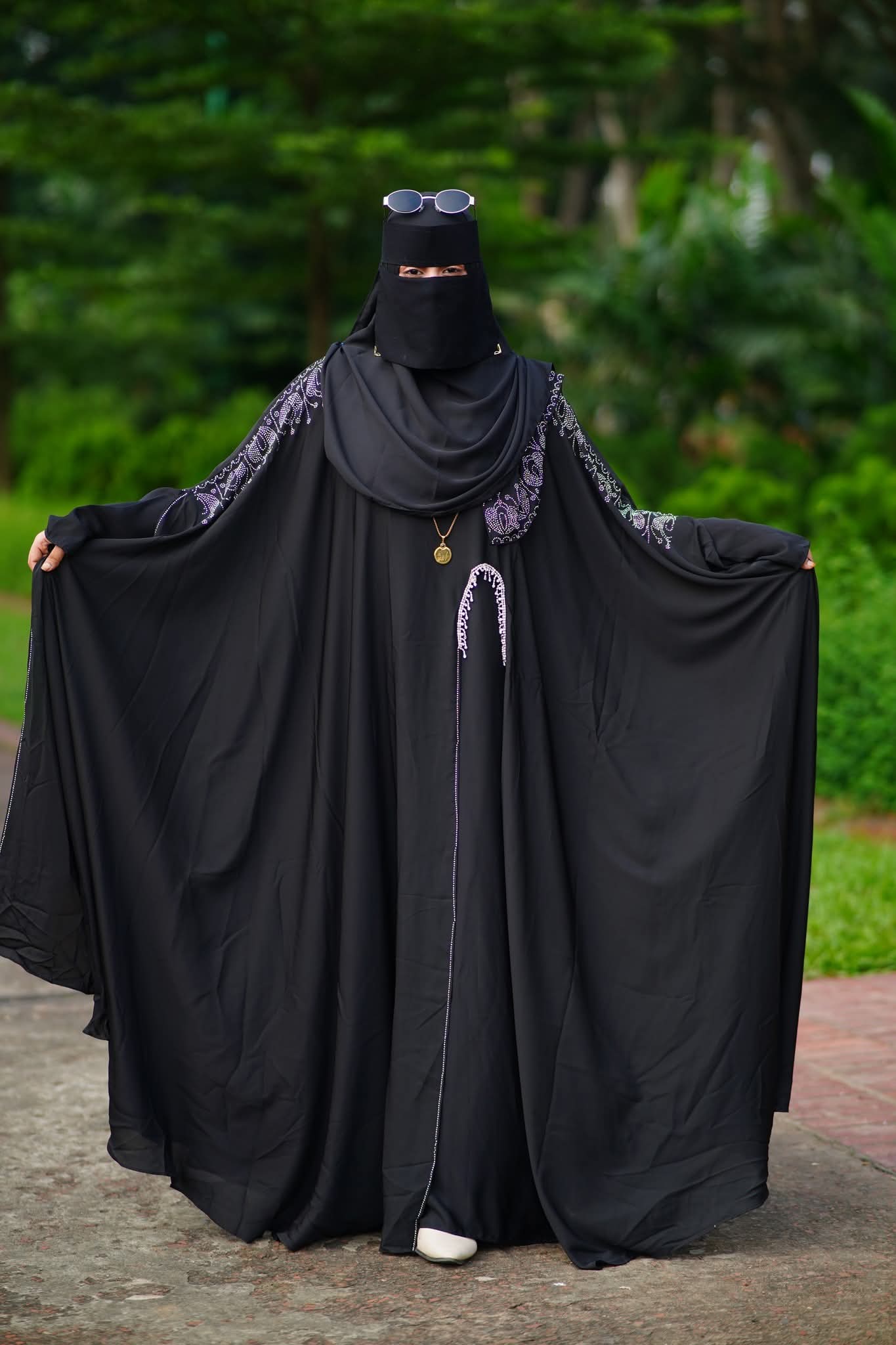 Irani Abaya