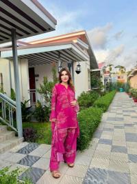White Gold Georgette Three Piece