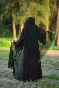Abaya E Ramisha
