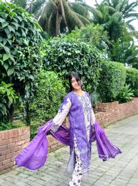 প্রিমিয়াম দুবাই সিল্ক থ্রি পিস | ফুল বডি মিরর ও কারচুপির কাজ (স্টিচড) - কালার গ্যারান্টি