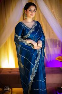 লেটেস্ট জর্জেট শাড়ি উইথ সূক্ষ্ম এমব্রয়ডারি - স্টাইলিশ ও আরামদায়ক ফ্যাব্রিক