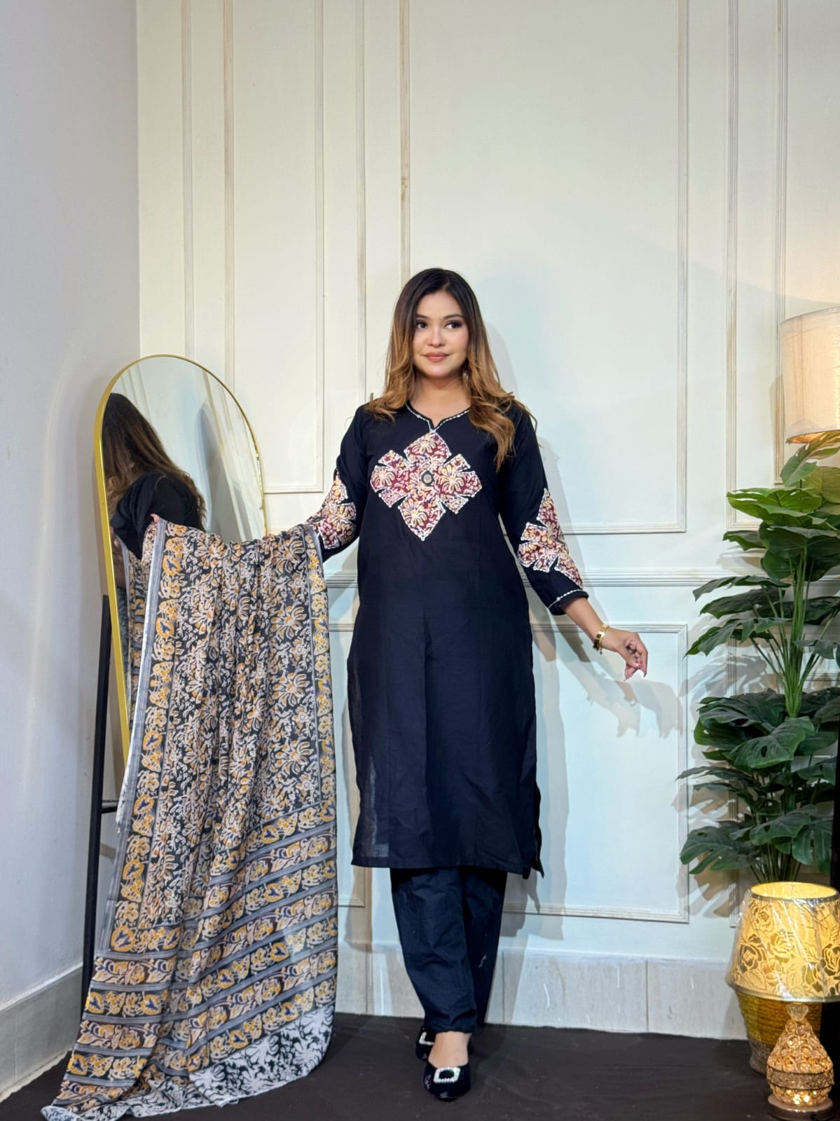 প্রিমিয়াম কটন ডিজিটাল প্রিন্ট থ্রি পিস | আরামদায়ক রেডিমেড ড্রেস | কালারফুল ডিজিটাল ওড়না সহ | সাইজ ৩৬-৪৪