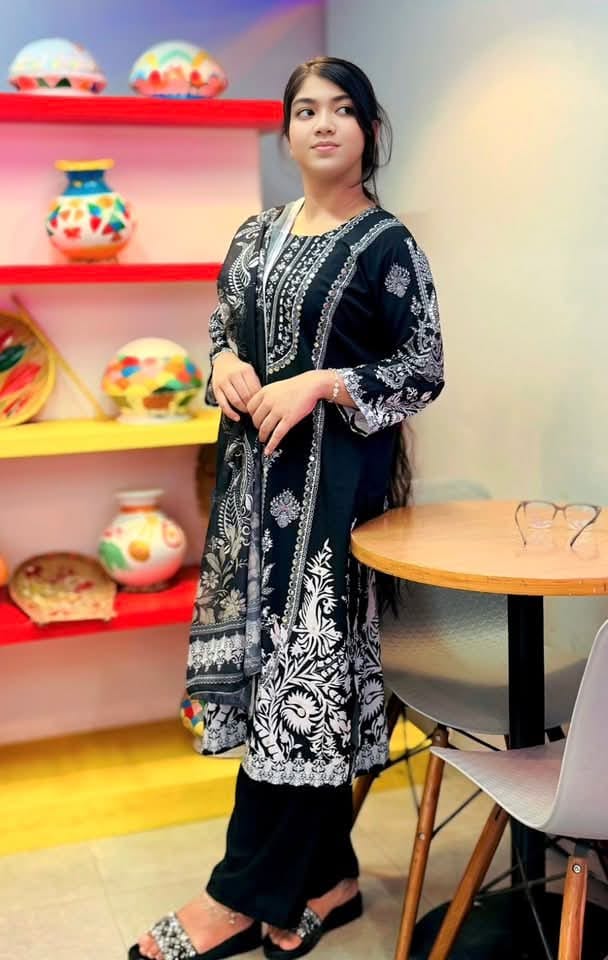 প্রিমিয়াম দুবাই চেরি ডিজিটাল প্রিন্ট থ্রি পিস উইথ কারচুপি কাজ | রেডিমেড ড্রেস | ৩৬-৪৪ সাইজ