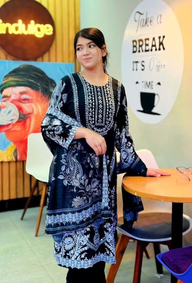 প্রিমিয়াম দুবাই চেরি ডিজিটাল প্রিন্ট থ্রি পিস উইথ কারচুপি কাজ | রেডিমেড ড্রেস | ৩৬-৪৪ সাইজ