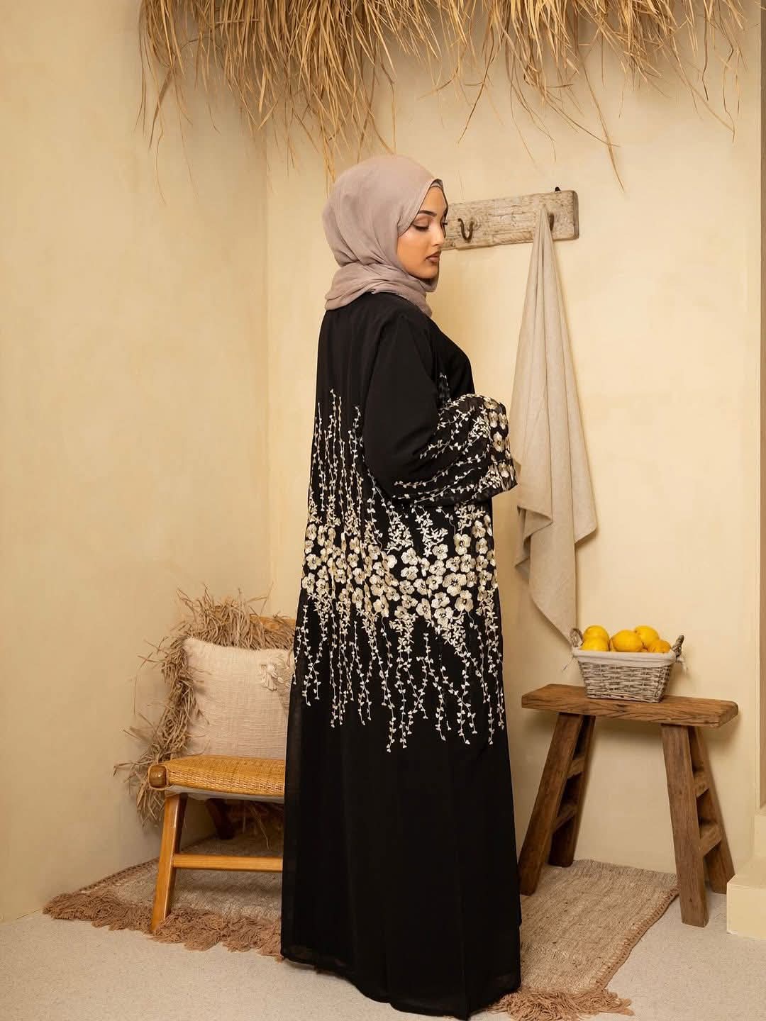 Abaya Zahoor