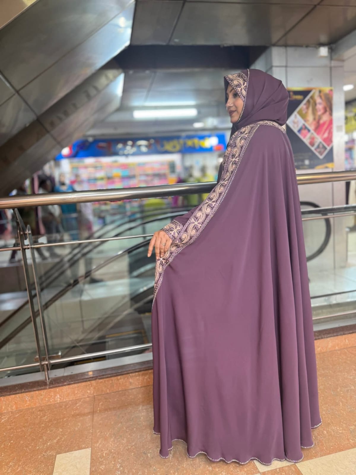 দুবাই লাক্সারি আবায়া | প্রিমিয়াম দুবাই চেরি ফেব্রিক্স | অরিজিনাল এমব্রয়ডারি ও স্টোন ওয়ার্ক | ইনার ও হিজাব সহ সম্পূর্ণ সেট